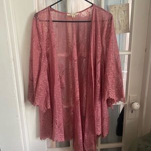 Mauve lace shawl or kimono